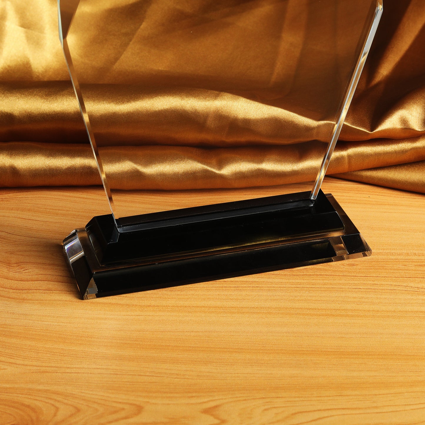 JNGA-307 Longwin Crystal Trophy with Double Base