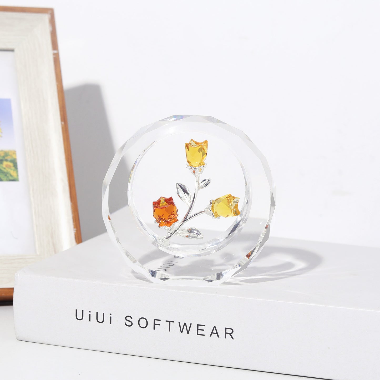 Blue Crystal Tulips Figurine with an Outer Circular Ring for Home Decor