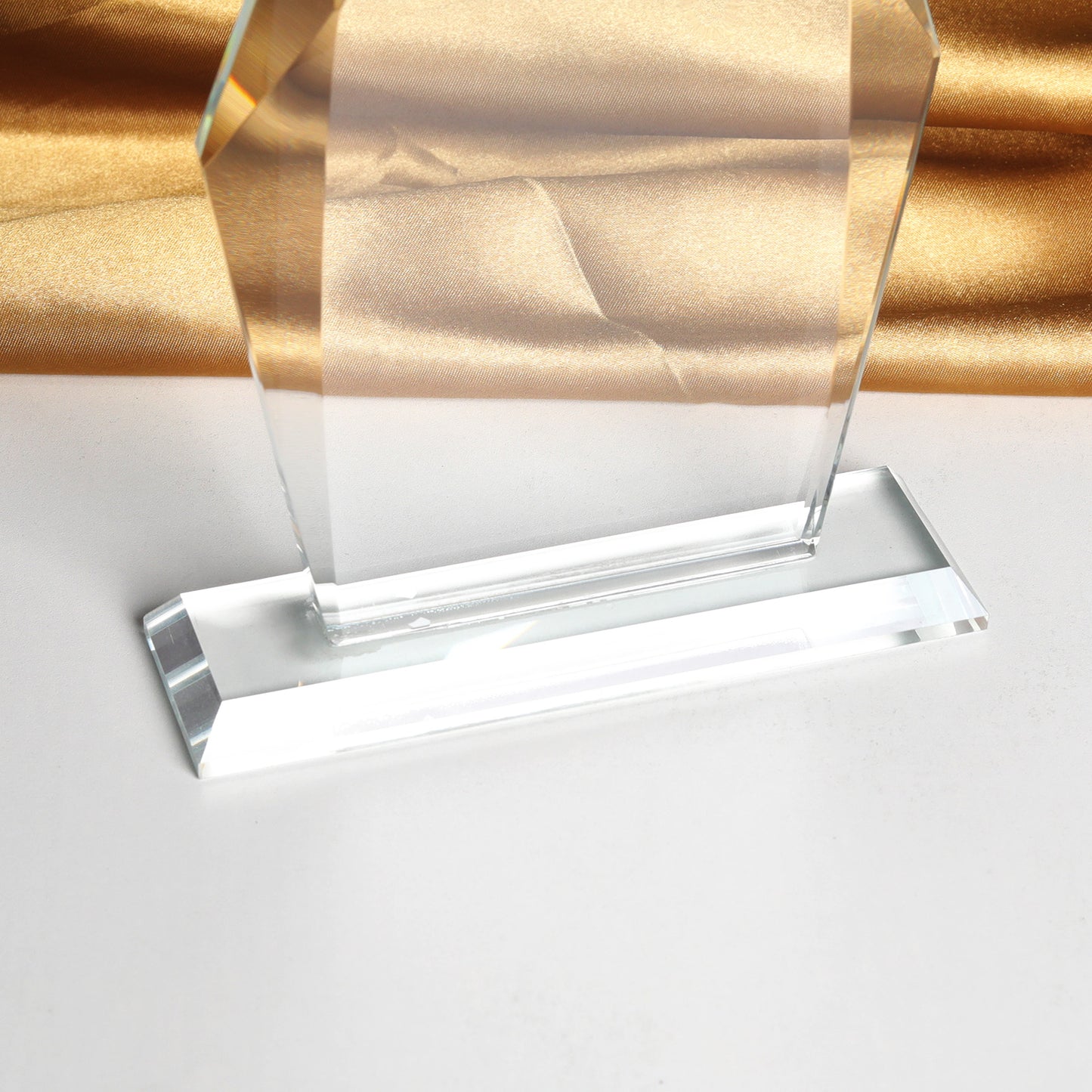 JGC-19 Longwin Iceberg-shaped Crystal Trophy