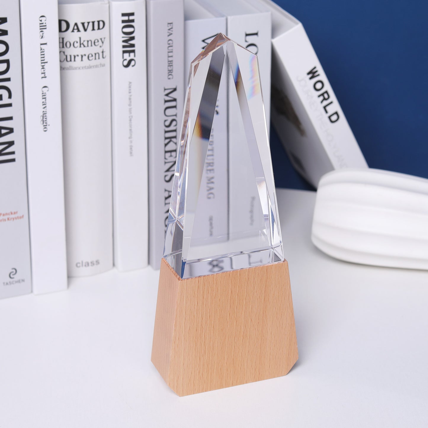 Longwin Wooden Trophy with Rhombic Crystal