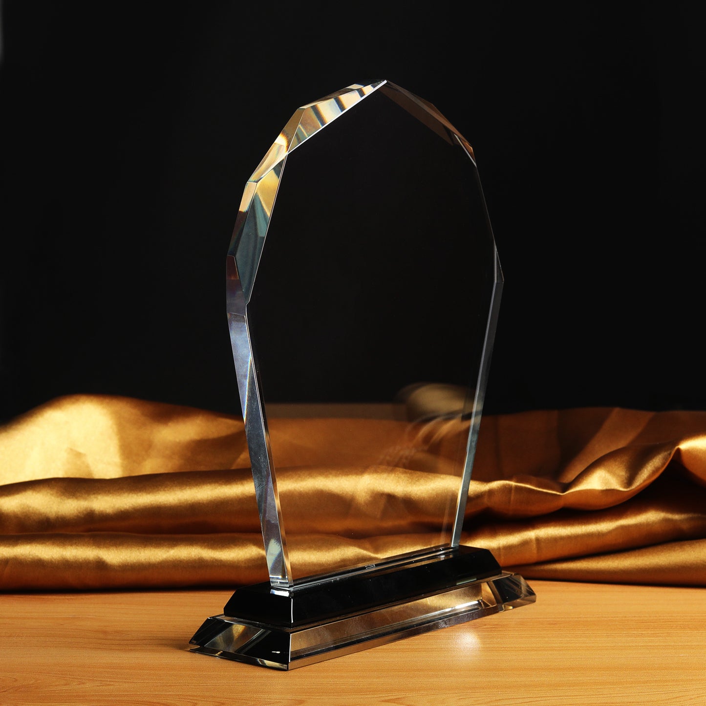 JNGA-307 Longwin Crystal Trophy with Double Base