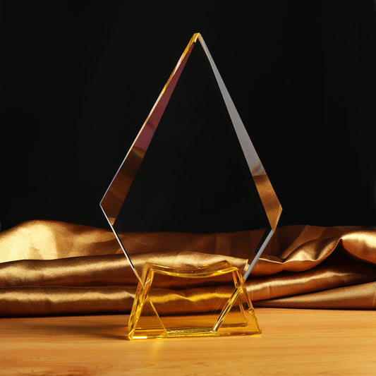 JNGA-308 Longwin Peak Crystal Trophy with Yellow Base