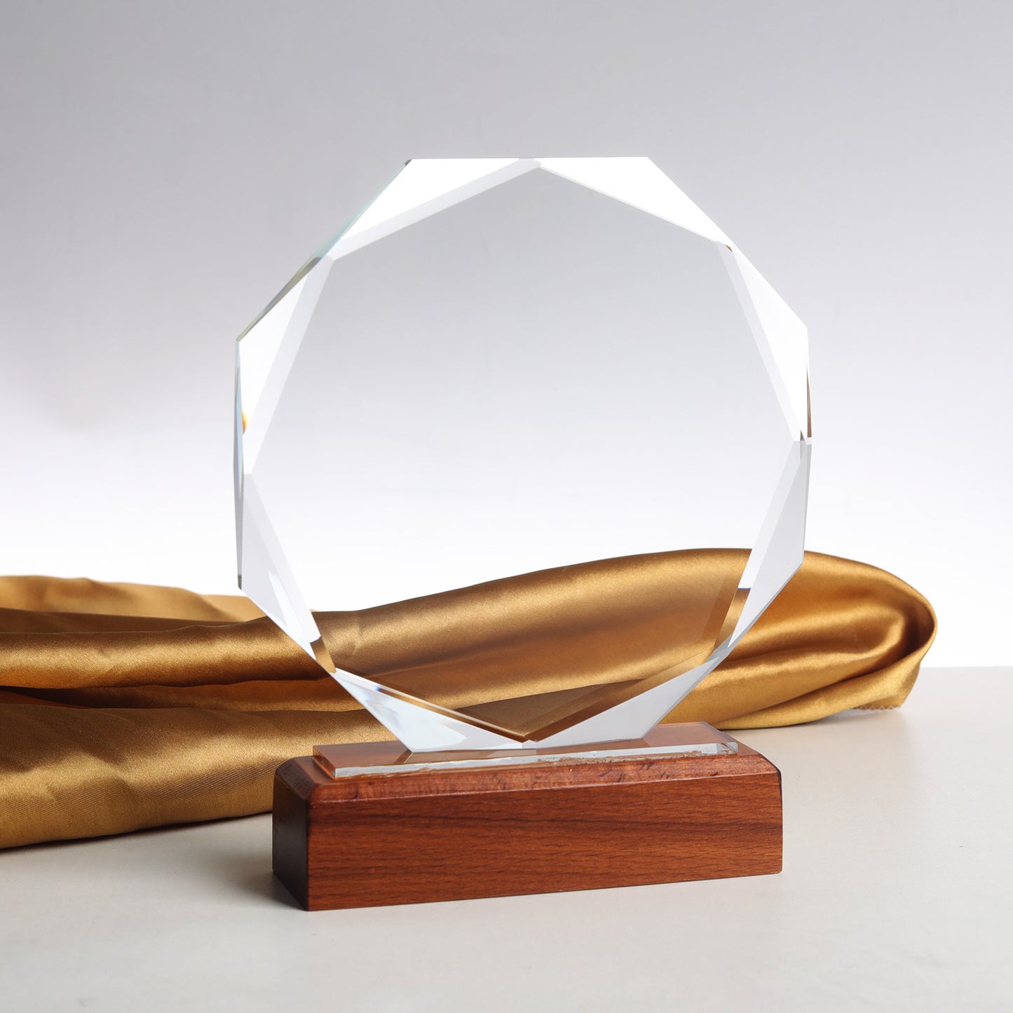 JNCT-195 Longwin Octagonal Crystal Trophy with Wooden Base