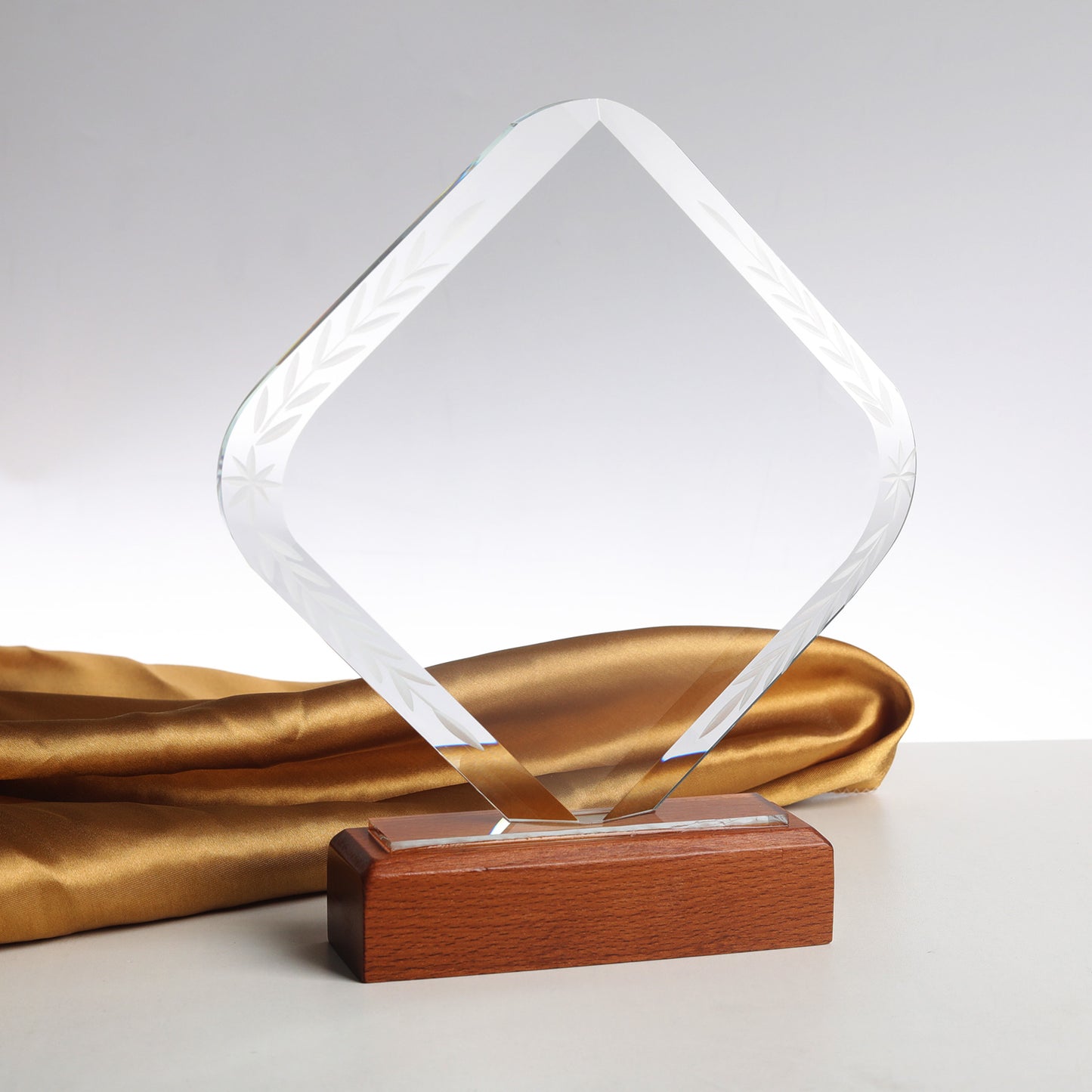 JNCT-197 Longwin Square Crystal Trophy with Wooden Base