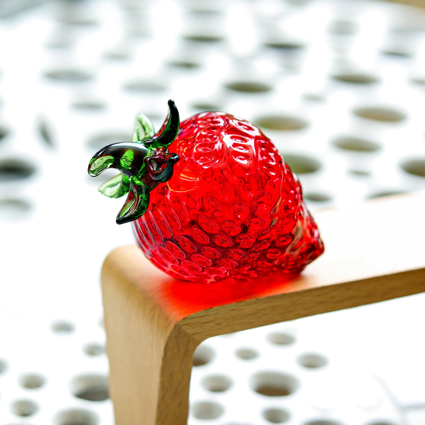 Crystal Mini Strawberry Figurine Paperweight